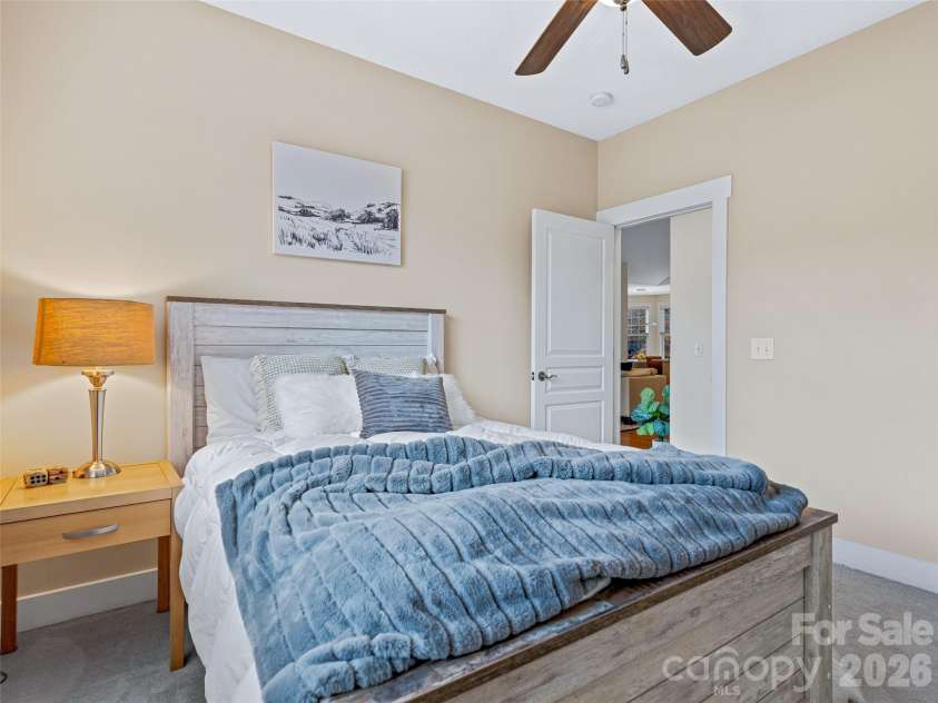 1 Craftsman Circle, Asheville, NC 28805.  MLS# CAR4320887, YatesRealty ID 13593. 