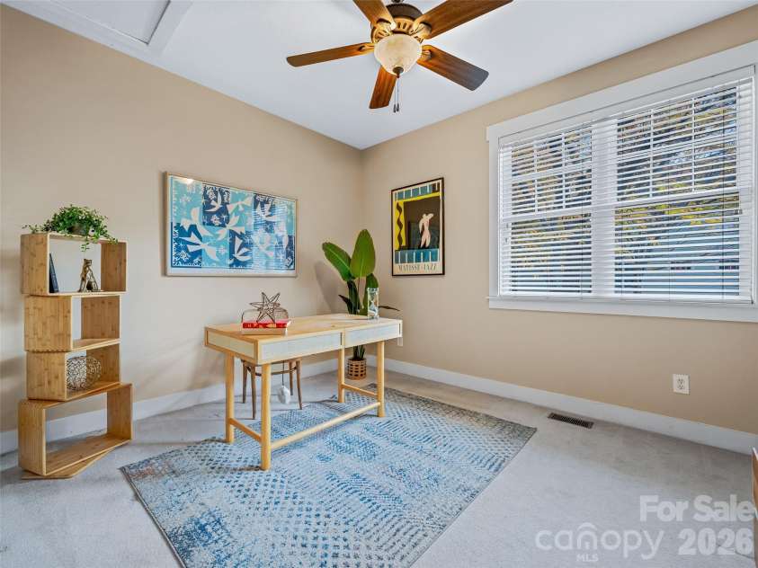 1 Craftsman Circle, Asheville, NC 28805.  MLS# CAR4320887, YatesRealty ID 13593. 