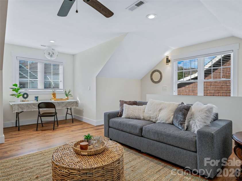 1 Craftsman Circle, Asheville, NC 28805.  MLS# CAR4320887, YatesRealty ID 13593. 