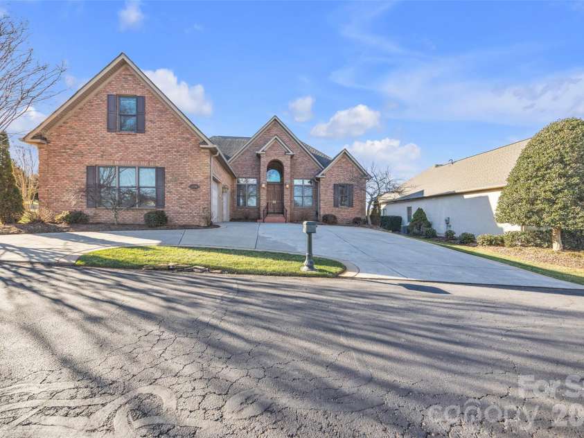 3708 Rock Bridge Drive, Conover, NC 28613.  MLS# CAR4336705, YatesRealty ID 13594. 