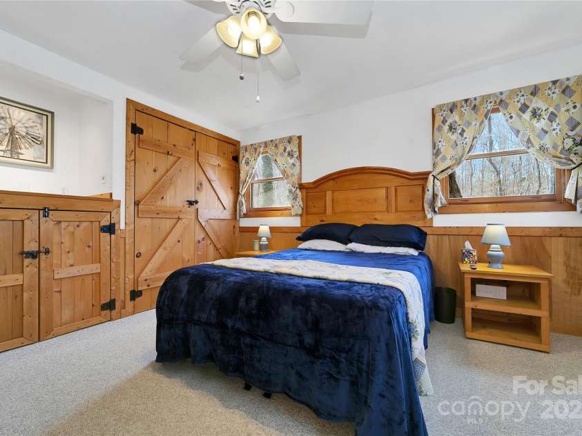 116 Woodpecker Lane, Brevard, NC 28712.  MLS# CAR4228755, YatesRealty ID 13595. 