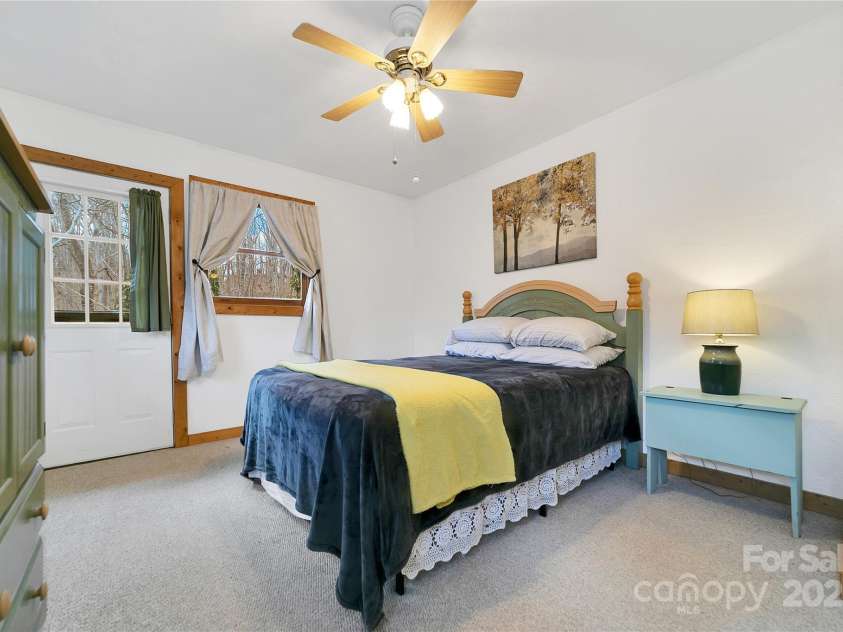 116 Woodpecker Lane, Brevard, NC 28712.  MLS# CAR4228755, YatesRealty ID 13595. 