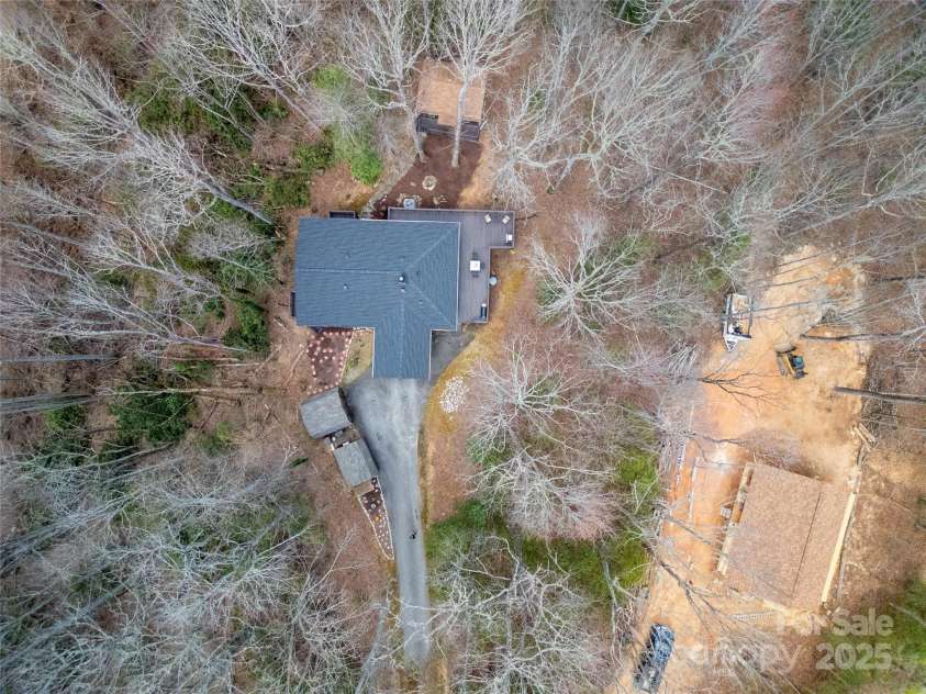 116 Woodpecker Lane, Brevard, NC 28712.  MLS# CAR4228755, YatesRealty ID 13595. 