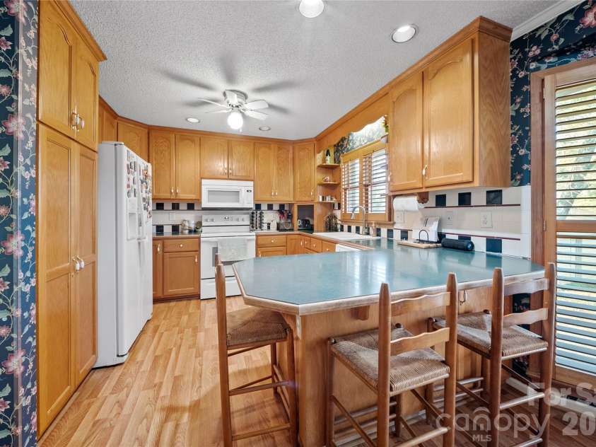 96 Valley Drive, Badin, NC 28009.  MLS# CAR4351086, YatesRealty ID 13595. 