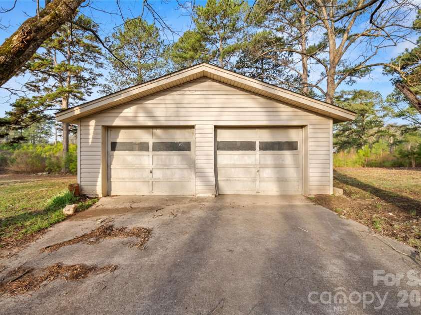 96 Valley Drive, Badin, NC 28009.  MLS# CAR4351086, YatesRealty ID 13595. 