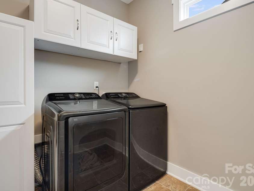 12 Hyde Park Place, Arden, NC 28704.  MLS# CAR4352317, YatesRealty ID 13596. 