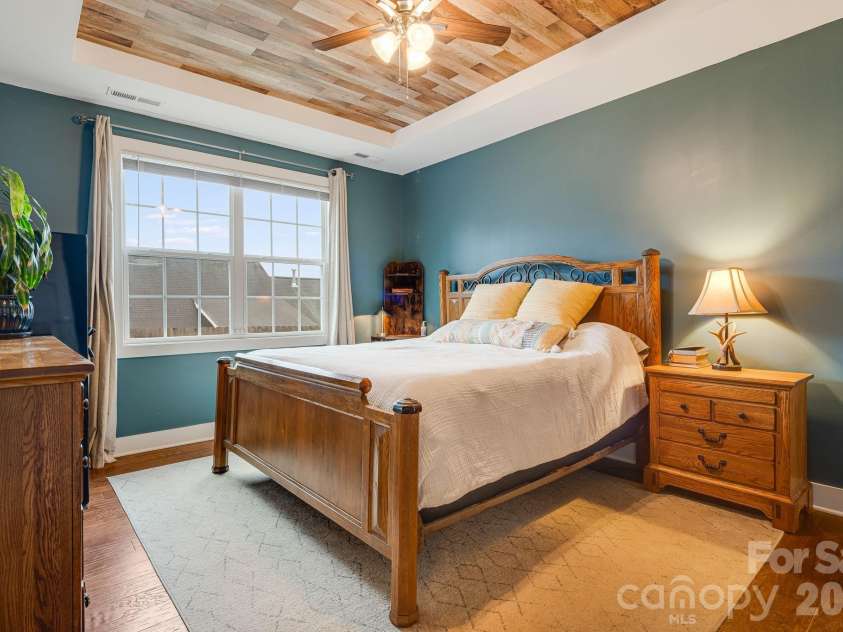 12 Hyde Park Place, Arden, NC 28704.  MLS# CAR4352317, YatesRealty ID 13596. 