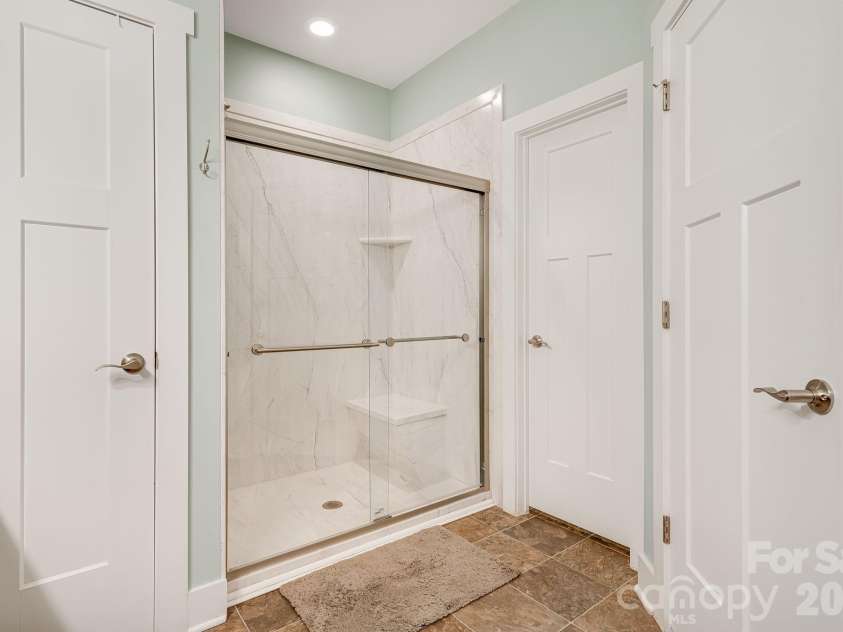 12 Hyde Park Place, Arden, NC 28704.  MLS# CAR4352317, YatesRealty ID 13596. 