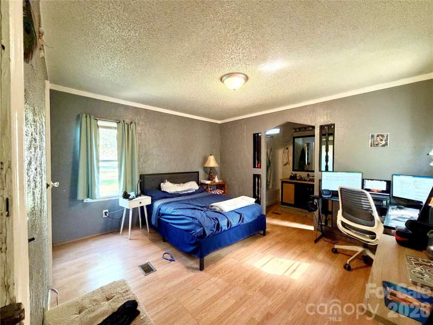 150 Heatherwood Court, Clover, SC 29710.  MLS# CAR4361475, YatesRealty ID 13597. 