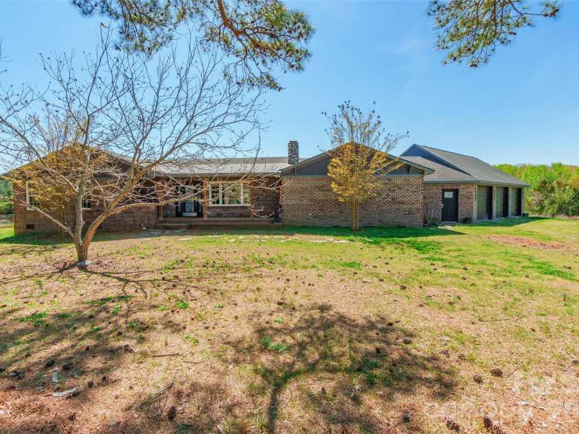 2248 Willie Usher Road, Lancaster, SC 29720.  MLS# CAR4362590, YatesRealty ID 13598. 
