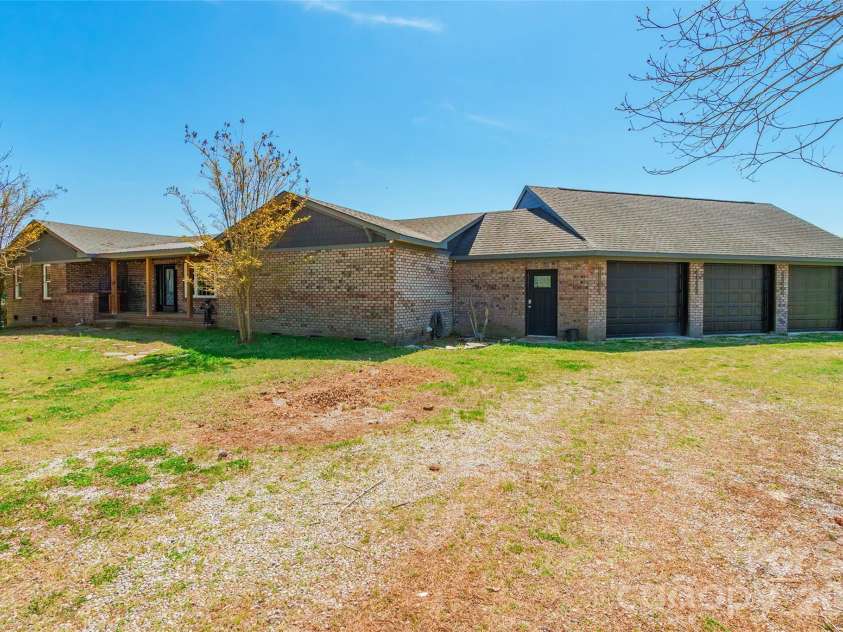 2248 Willie Usher Road, Lancaster, SC 29720.  MLS# CAR4362590, YatesRealty ID 13598. 