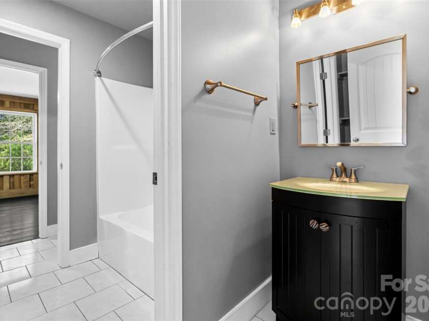 2248 Willie Usher Road, Lancaster, SC 29720.  MLS# CAR4362590, YatesRealty ID 13598. 