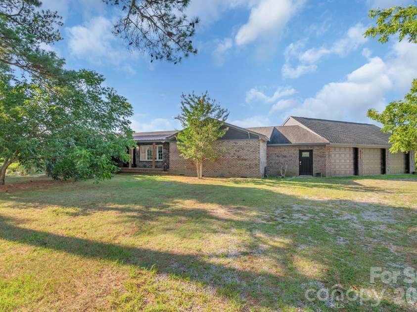 2248 Willie Usher Road, Lancaster, SC 29720.  MLS# CAR4402793, YatesRealty ID 13598. 