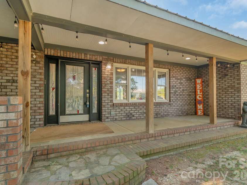 2248 Willie Usher Road, Lancaster, SC 29720.  MLS# CAR4402793, YatesRealty ID 13598. 