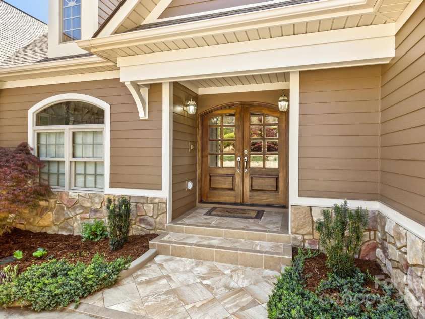 22 Valley Drive, Weaverville, NC 28787.  MLS# CAR4244497, YatesRealty ID 13599. Covered entry