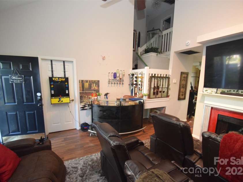 11130 Whitlock Crossing, Charlotte, NC 28273.  MLS# CAR4250386, YatesRealty ID 136. 