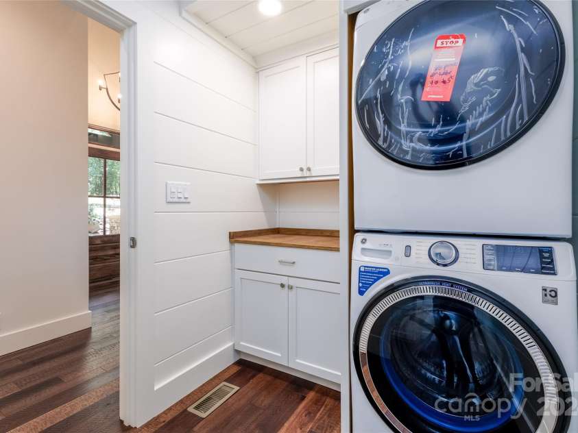 131 Club Drive, Sapphire, NC 28774.  MLS# CAR4157717, YatesRealty ID 136. 