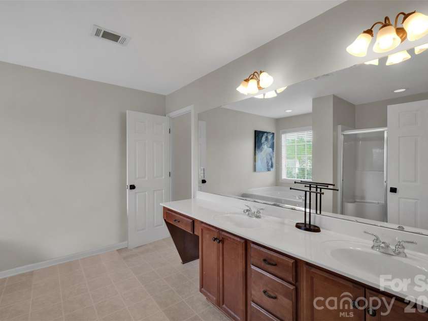 119 Louden Drive, Mooresville, NC 28115.  MLS# CAR4365938, YatesRealty ID 13600. 
