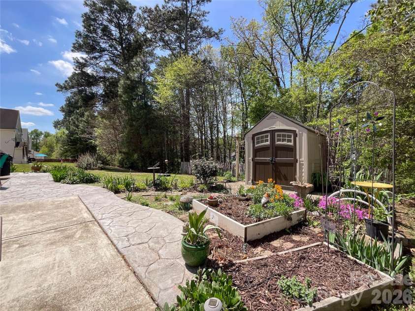 15137 Oldcorn Lane, Charlotte, NC 28262.  MLS# CAR4367729, YatesRealty ID 13601. 