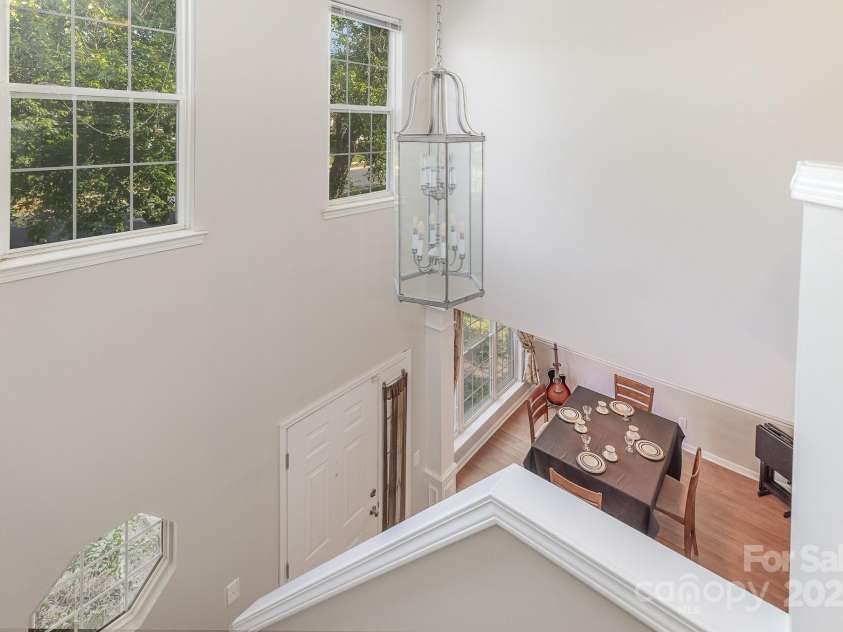 815 Clearbrook Road, Matthews, NC 28105.  MLS# CAR4254020, YatesRealty ID 13603. 
