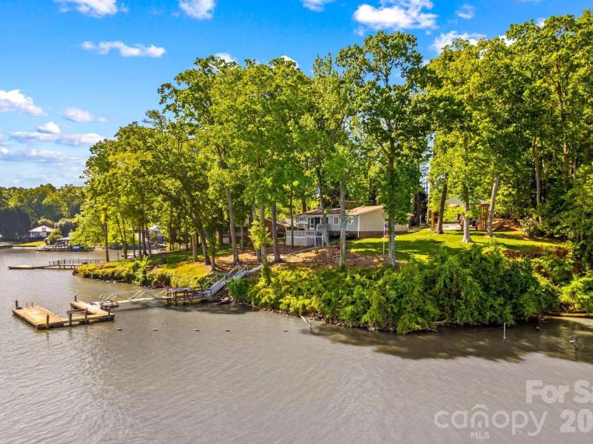 395 Rendleman Drive, Salisbury, NC 28146.  MLS# CAR4367217, YatesRealty ID 13604. 