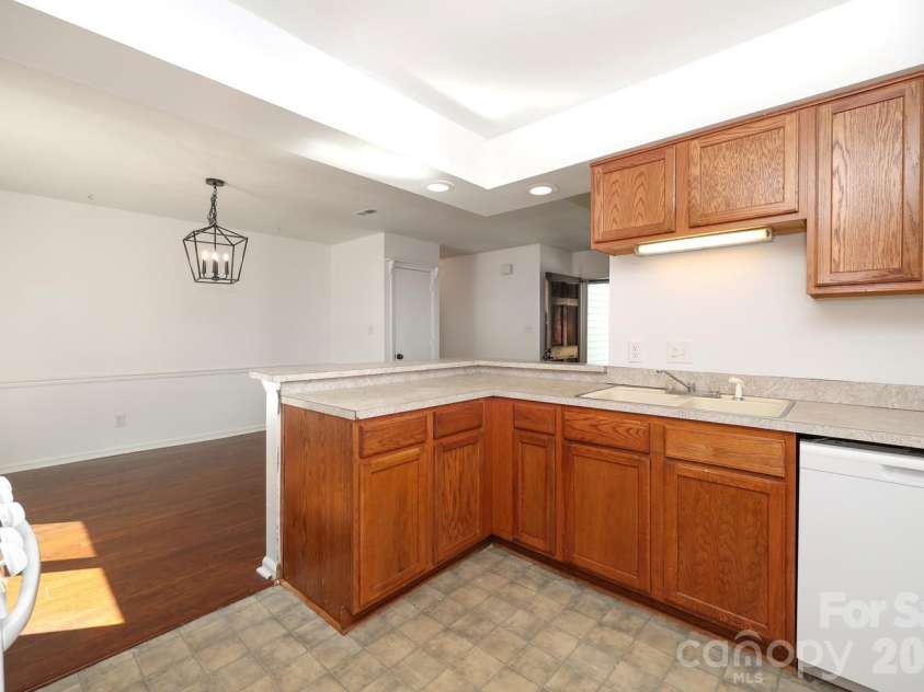 11222 Treebark Drive, Pineville, NC 28134.  MLS# CAR4370520, YatesRealty ID 13605. 
