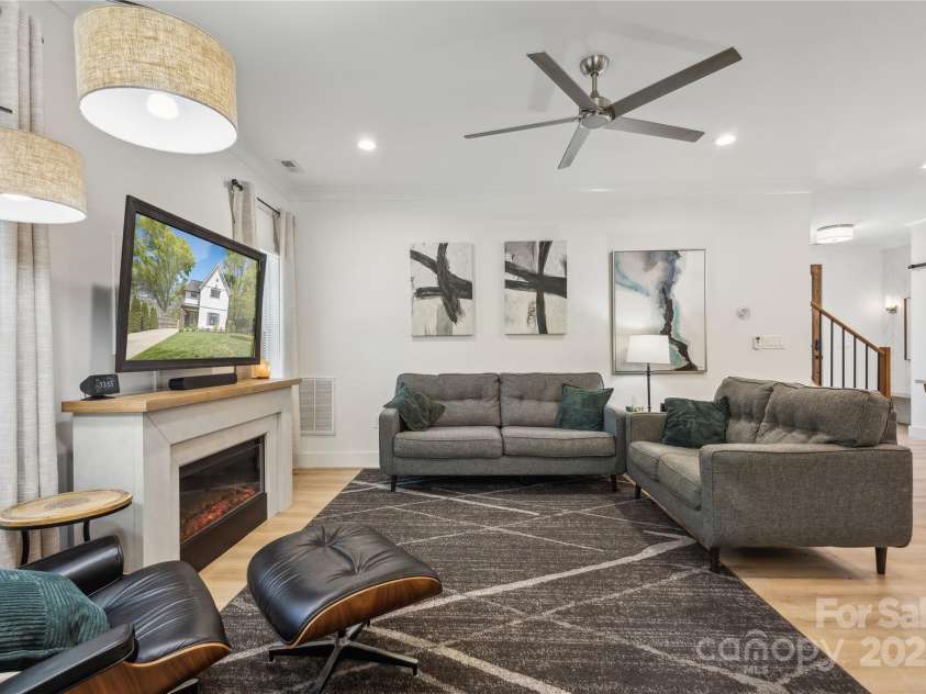 324 Elm Street, Belmont, NC 28012.  MLS# CAR4256973, YatesRealty ID 13605. 