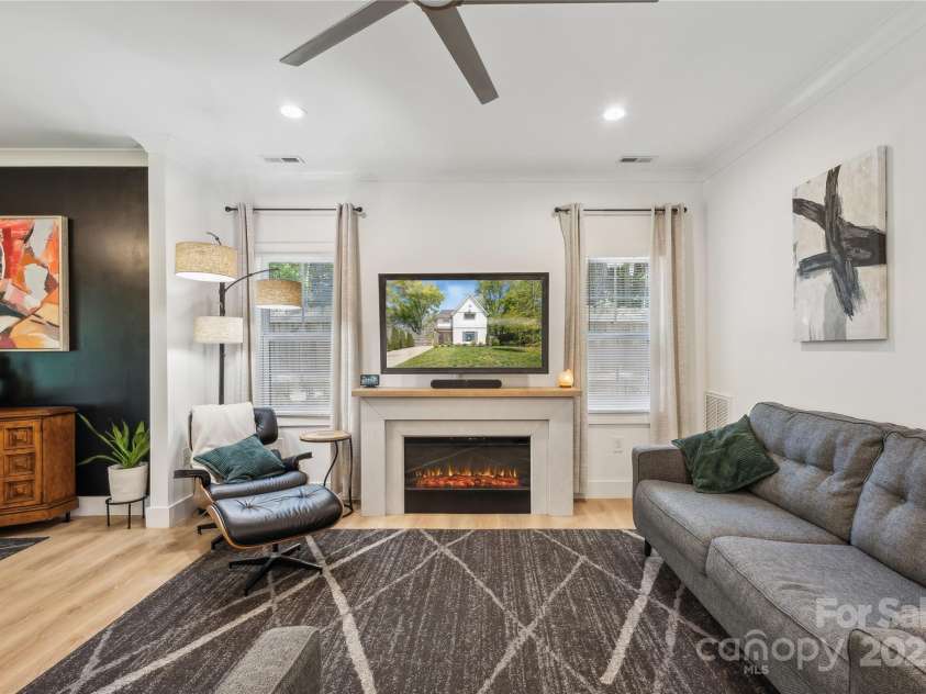 324 Elm Street, Belmont, NC 28012.  MLS# CAR4256973, YatesRealty ID 13605. 