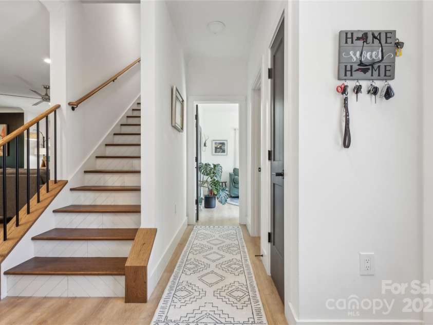 324 Elm Street, Belmont, NC 28012.  MLS# CAR4256973, YatesRealty ID 13605. 