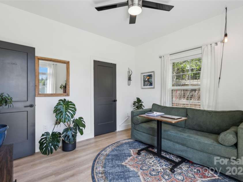 324 Elm Street, Belmont, NC 28012.  MLS# CAR4256973, YatesRealty ID 13605. 