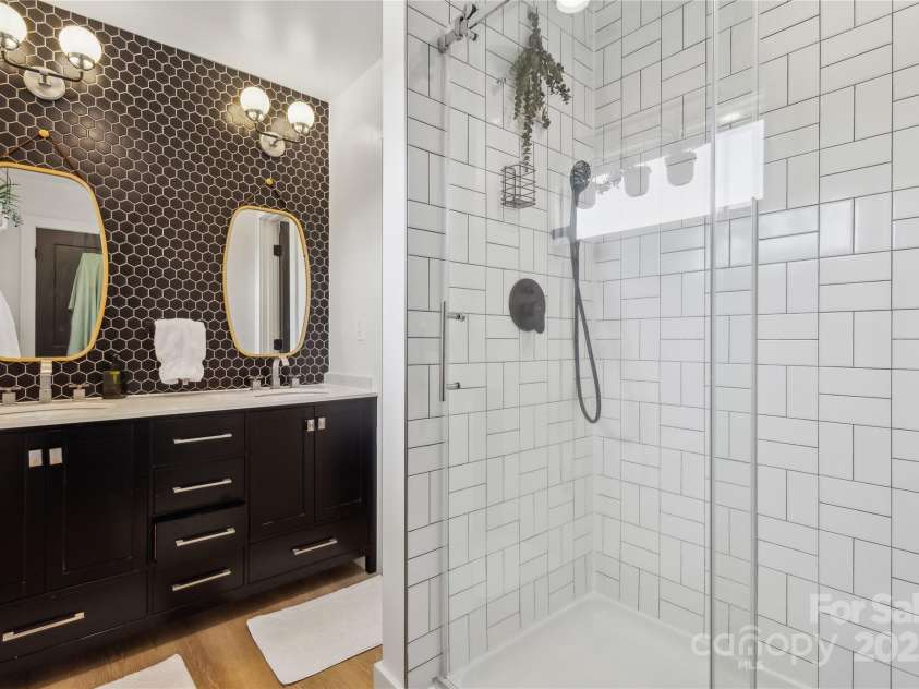 324 Elm Street, Belmont, NC 28012.  MLS# CAR4256973, YatesRealty ID 13605. 