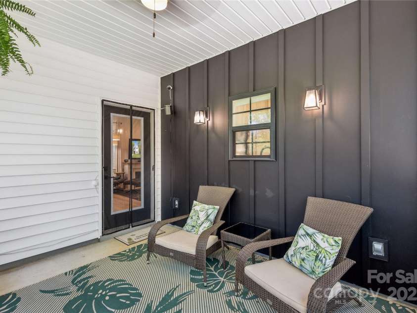 324 Elm Street, Belmont, NC 28012.  MLS# CAR4256973, YatesRealty ID 13605. 