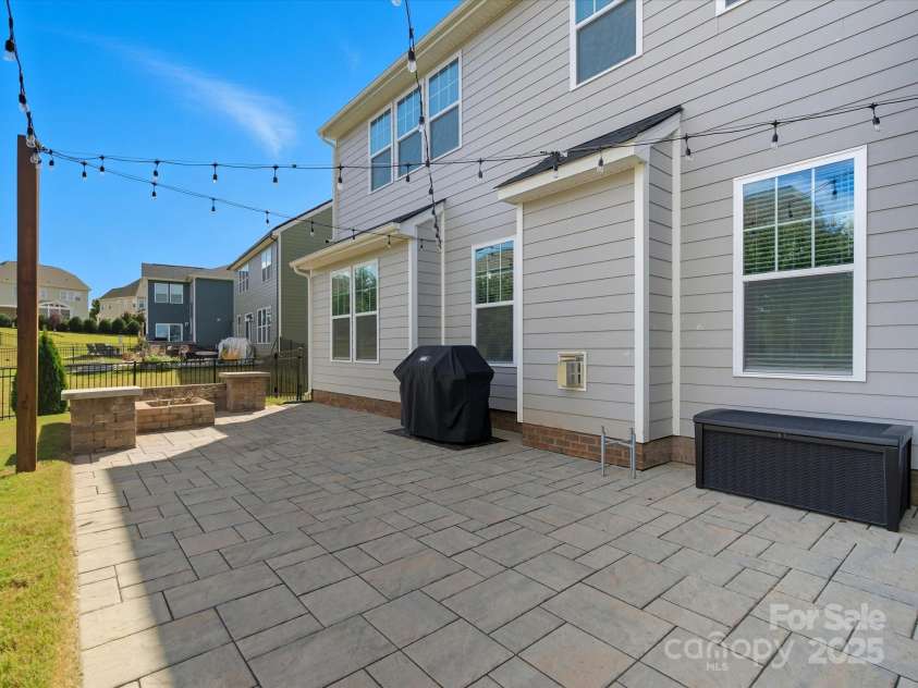 8008 Hudson Mill Drive, Waxhaw, NC 28173.  MLS# CAR4310988, YatesRealty ID 13606. 