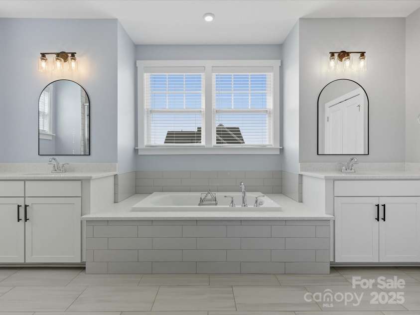 8008 Hudson Mill Drive, Waxhaw, NC 28173.  MLS# CAR4310988, YatesRealty ID 13606. Primary Bath