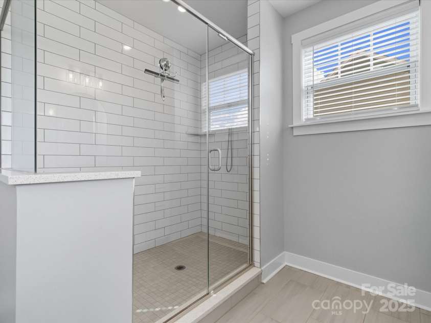 8008 Hudson Mill Drive, Waxhaw, NC 28173.  MLS# CAR4310988, YatesRealty ID 13606. Primary Bath