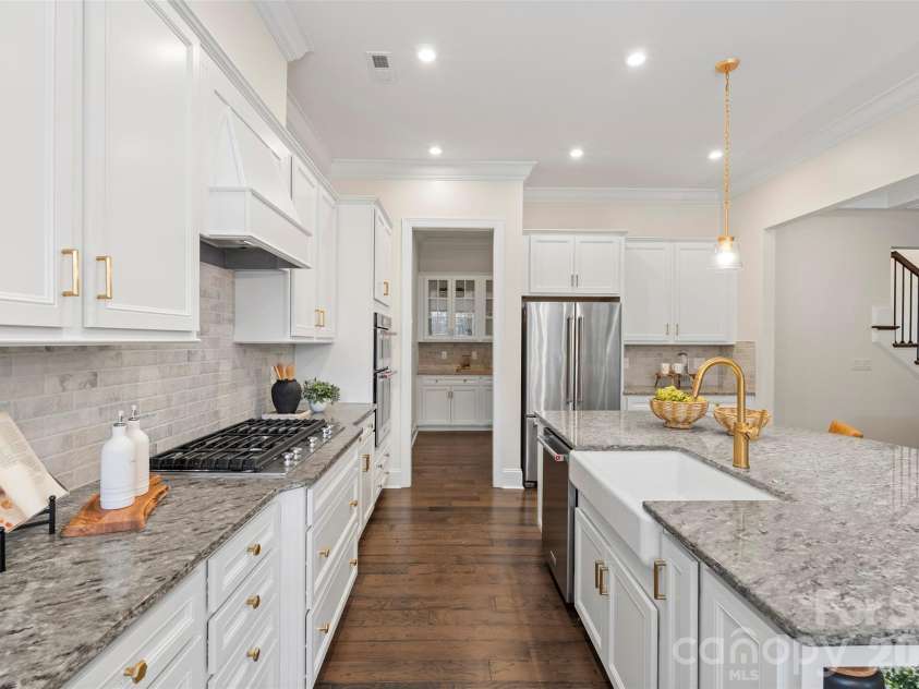 101 Cross Current Lane, Belmont, NC 28012.  MLS# CAR4320517, YatesRealty ID 13607. 