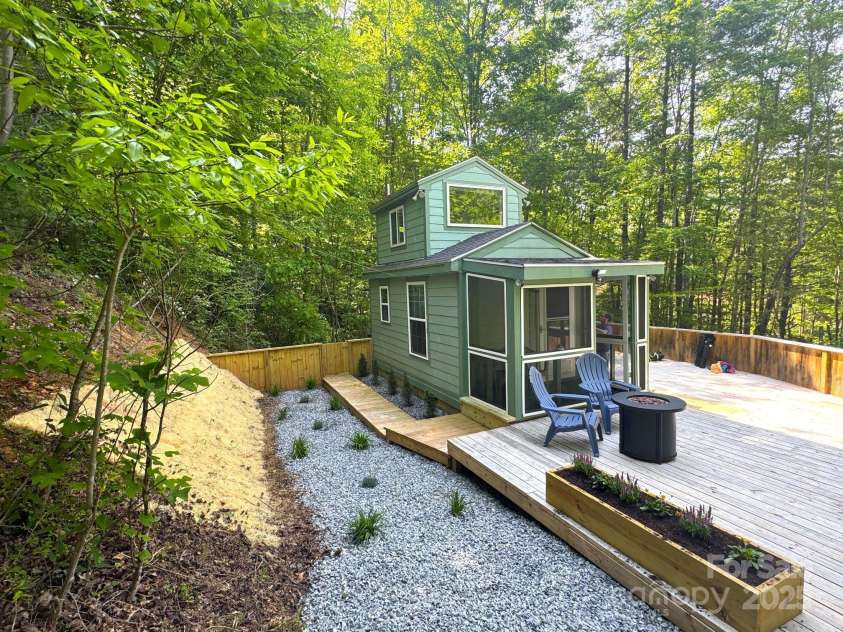 5535 Buffalo Cove Road, Lenoir, NC 28645.  MLS# CAR4256776, YatesRealty ID 13608. 