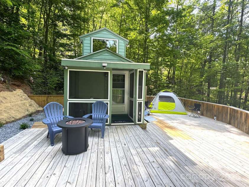 5535 Buffalo Cove Road, Lenoir, NC 28645.  MLS# CAR4256776, YatesRealty ID 13608. 