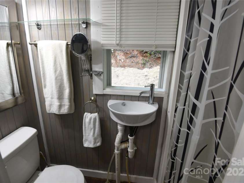 5535 Buffalo Cove Road, Lenoir, NC 28645.  MLS# CAR4256776, YatesRealty ID 13608. 