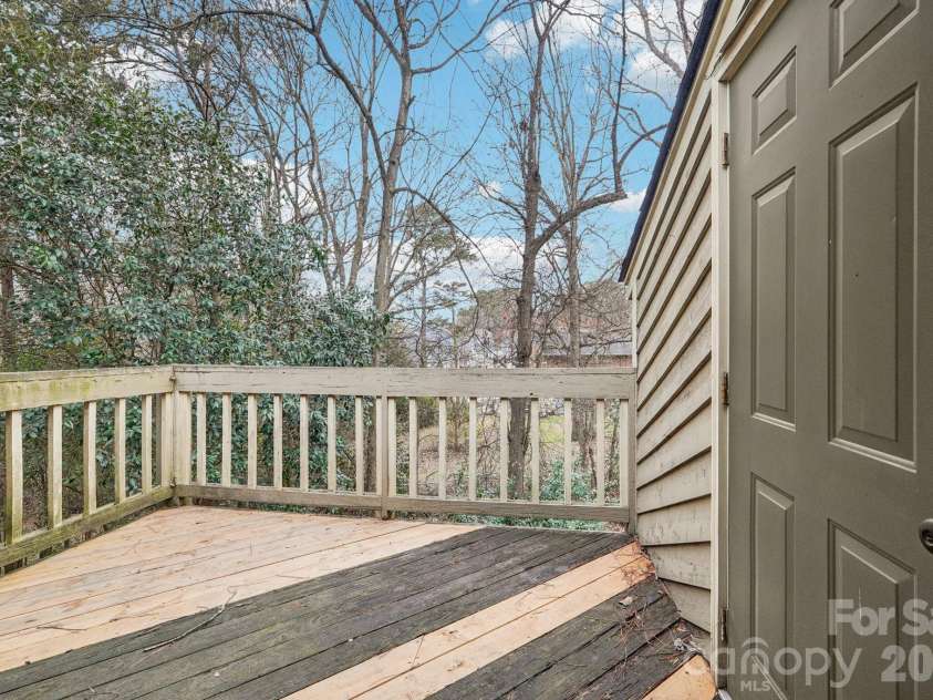 1606 Sharon Road, Charlotte, NC 28210.  MLS# CAR4348906, YatesRealty ID 13609. 