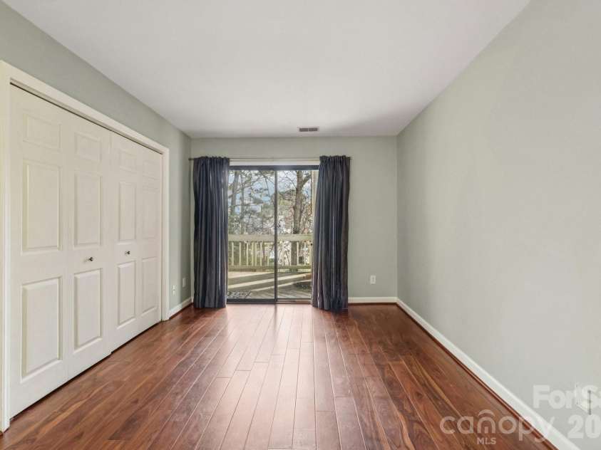 1606 Sharon Road, Charlotte, NC 28210.  MLS# CAR4348906, YatesRealty ID 13609. 