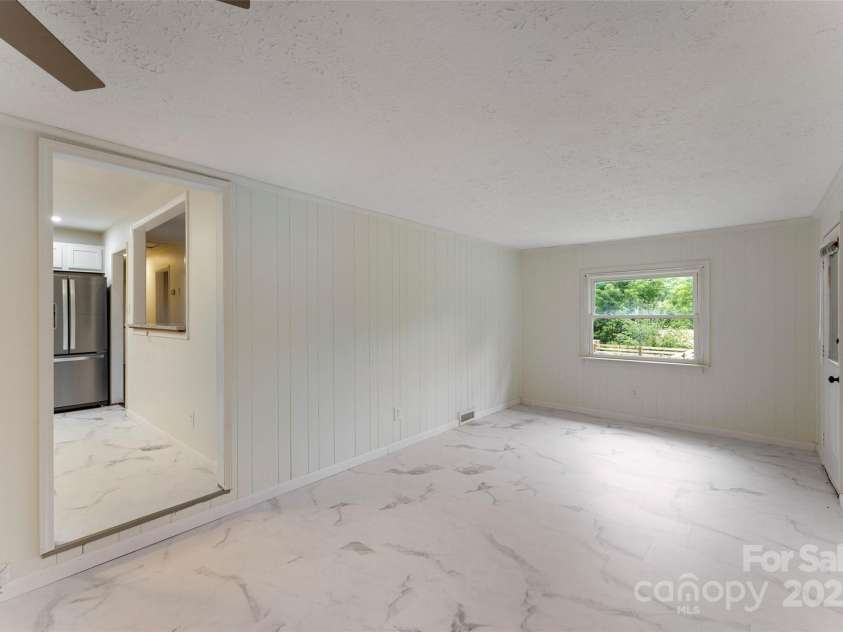 41 Aiken Street, Brevard, NC 28712.  MLS# CAR4259232, YatesRealty ID 13609. 
