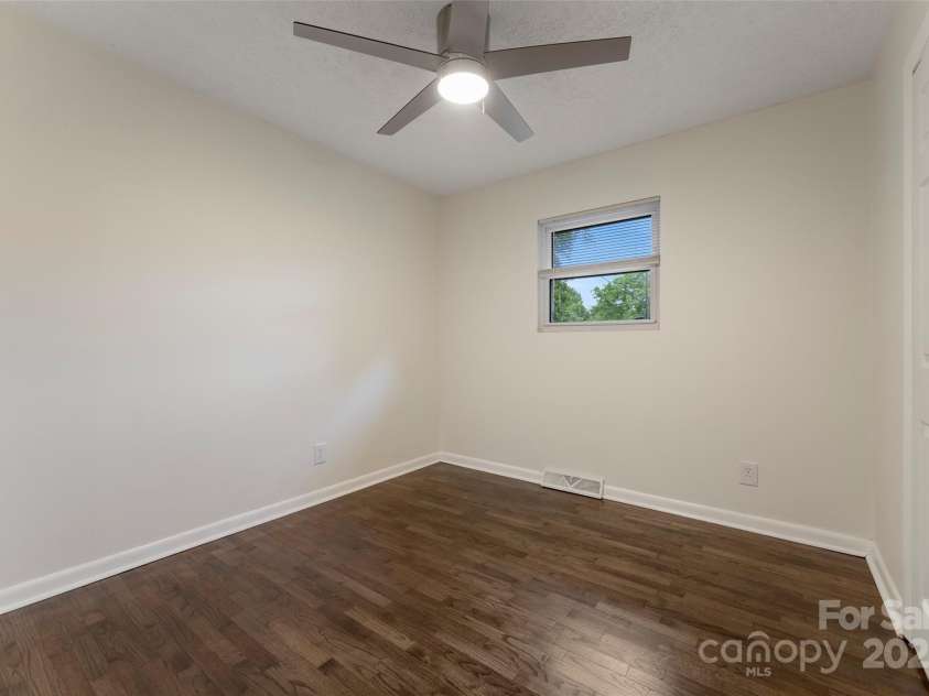 41 Aiken Street, Brevard, NC 28712.  MLS# CAR4259232, YatesRealty ID 13609. Bed 3