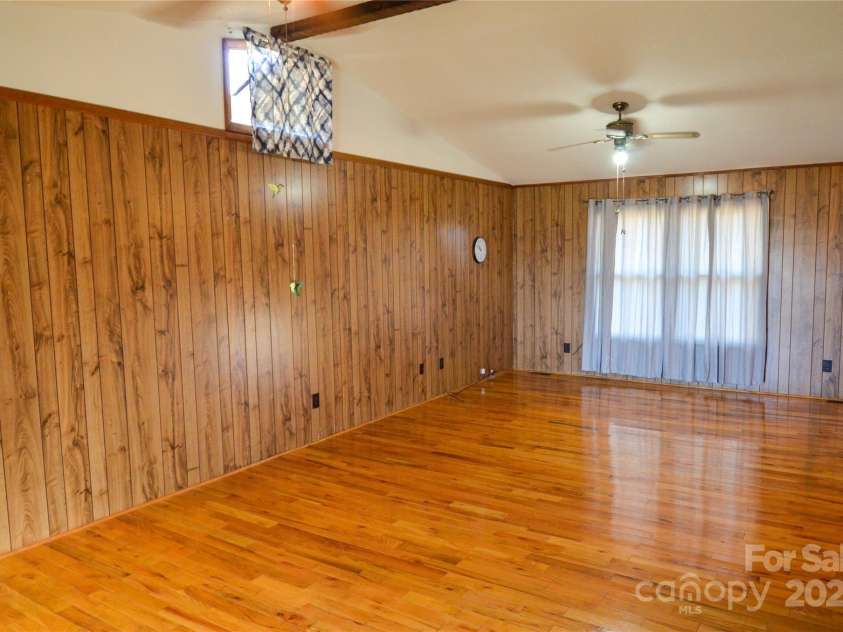 2725 Carla Drive, Shelby, NC 28150.  MLS# CAR4163496, YatesRealty ID 1361. 