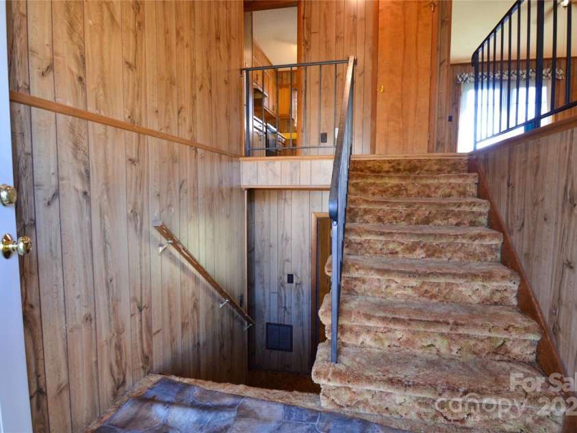 2725 Carla Drive, Shelby, NC 28150.  MLS# CAR4163496, YatesRealty ID 1361. 