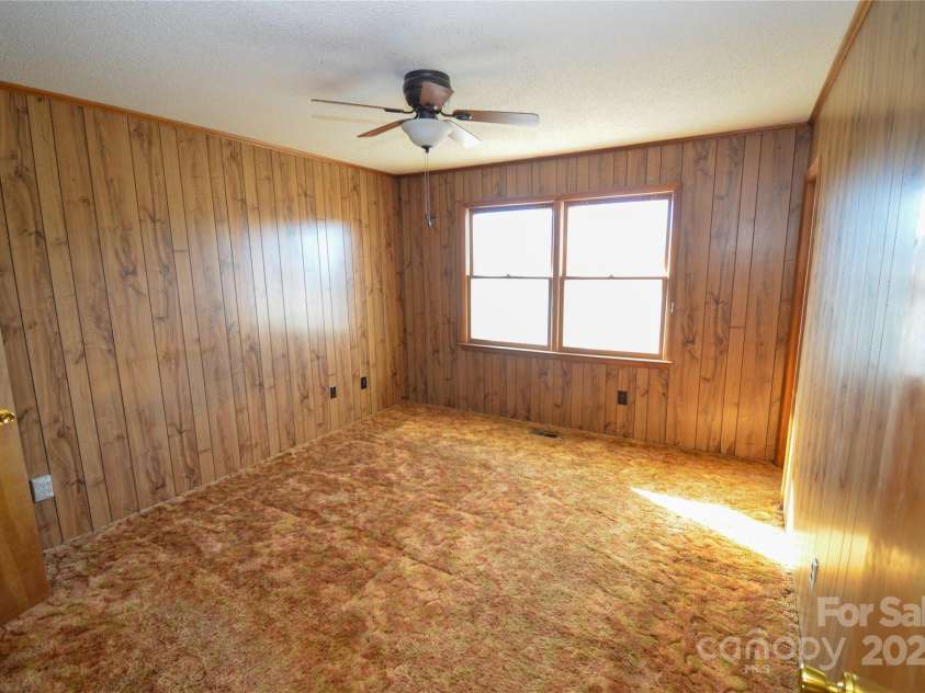 2725 Carla Drive, Shelby, NC 28150.  MLS# CAR4163496, YatesRealty ID 1361. 