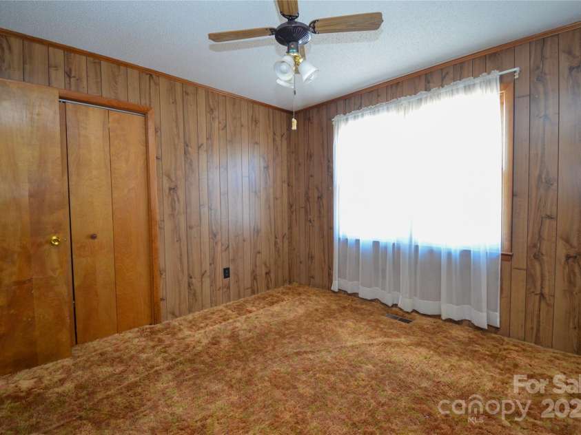 2725 Carla Drive, Shelby, NC 28150.  MLS# CAR4163496, YatesRealty ID 1361. 