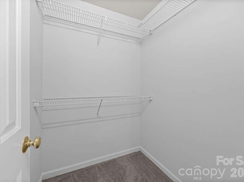2246 Sunset Boulevard, Charlotte, NC 28269.  MLS# CAR4366304, YatesRealty ID 13610. Primary Bedroom Closet