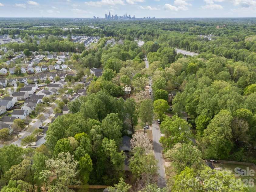 2246 Sunset Boulevard, Charlotte, NC 28269.  MLS# CAR4366304, YatesRealty ID 13610.  Quick Access to I-77 and Uptown Charlotte