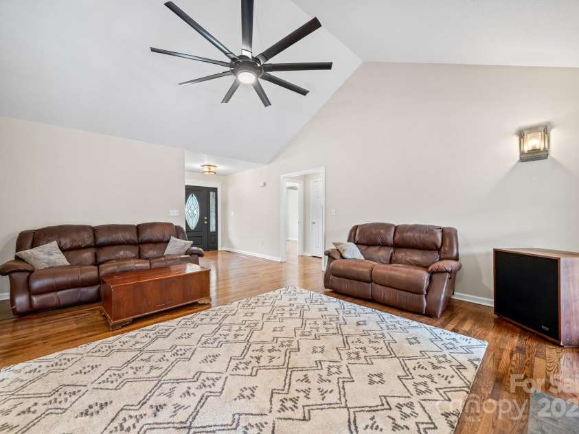 892 Plantation Drive, Marion, NC 28752.  MLS# CAR4228017, YatesRealty ID 13610. 